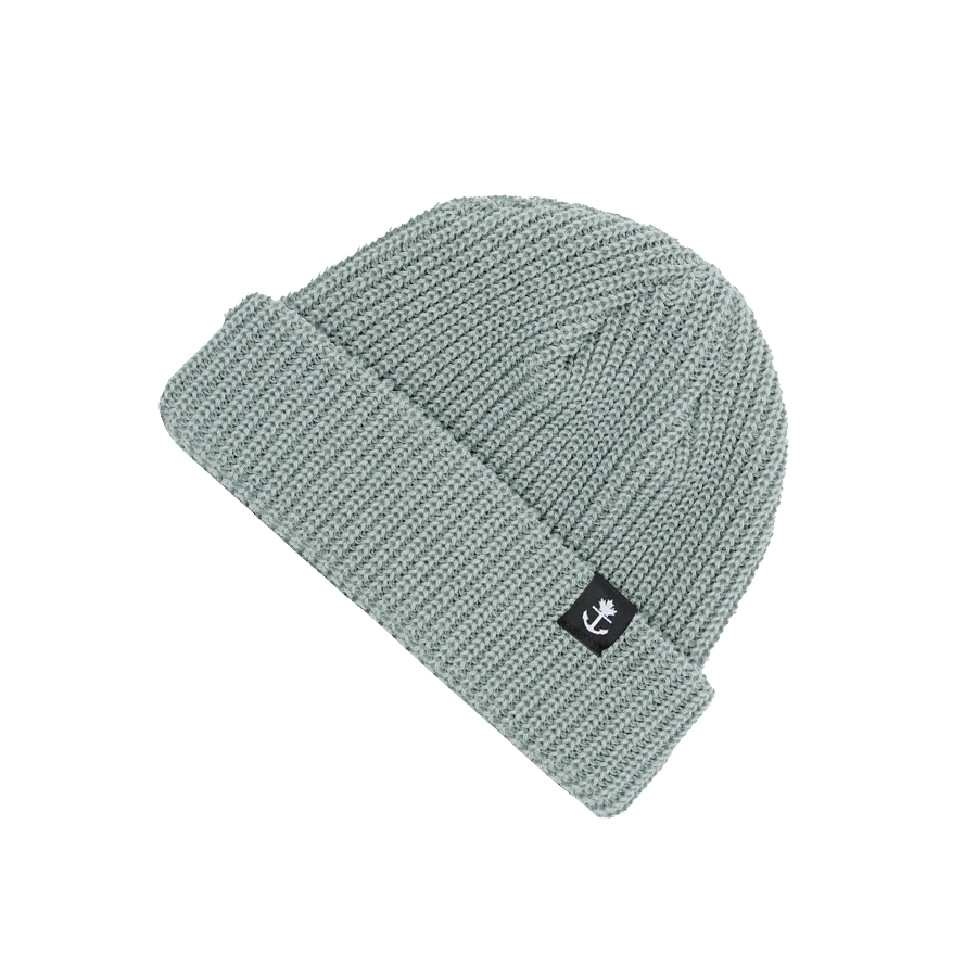 Short fit knit toque, beanie. Silver coloured