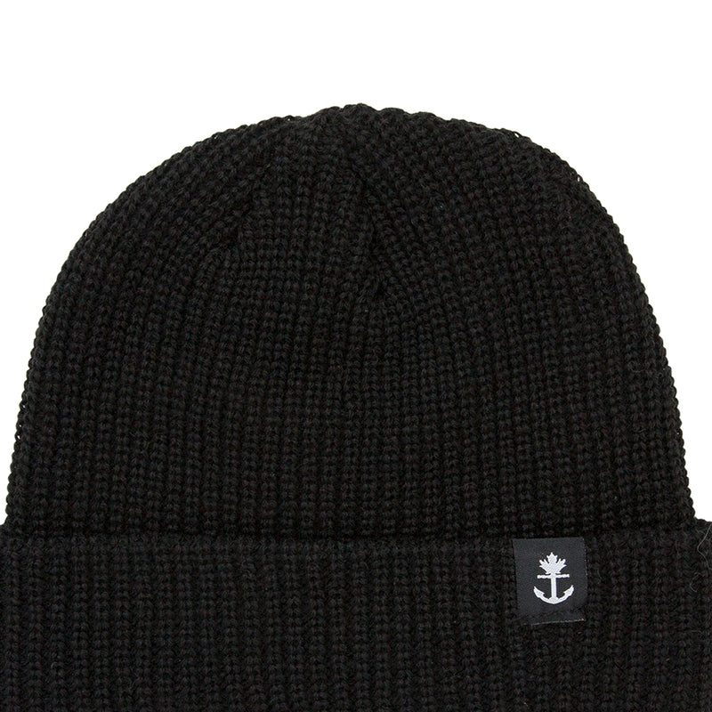 Black Sailor Short Fit Knit